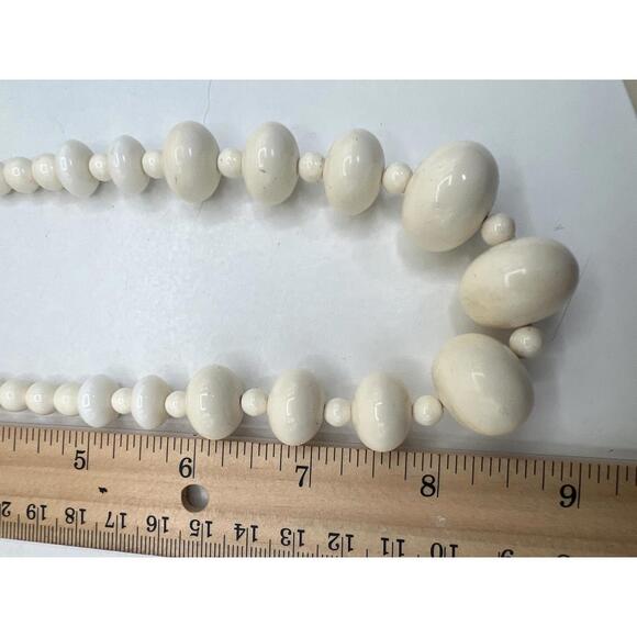 Chunky White Beaded Necklace - Picture 7 of 7